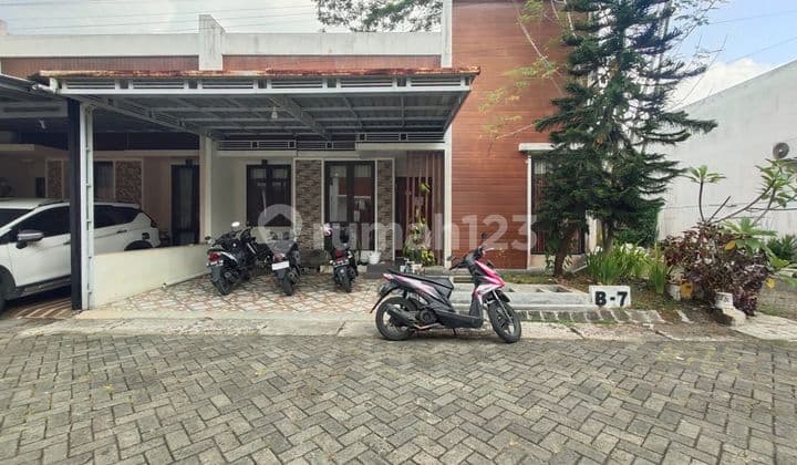 Rumah Bagus Siap Huni Strategis Dekat Jalan Raya Baturaden