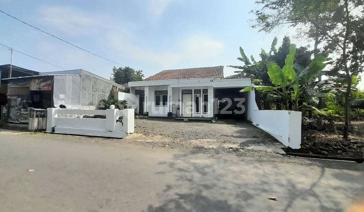 Rumah View Pedesaan Karanggintung Dekat Fasilitas Umum