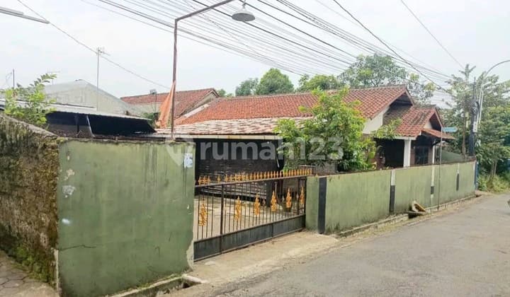 Non-Estate House in Kedungmalang, Spacious Yard Near Unsoed Campus