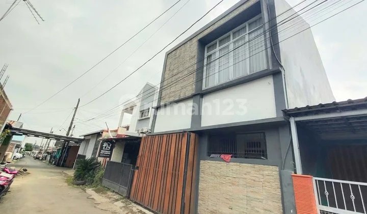 Rumah Bagus 2 Lantai Griya Satria Mandalatama