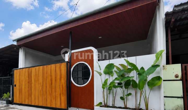 Good Ready-to-Move-In House at Griya Satria Mandalatama