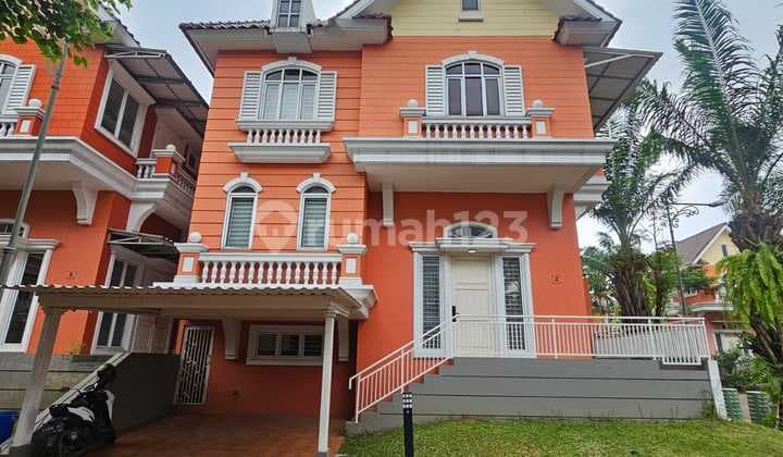 Rumah 3 Lantai Bagus Furnished di Omaha Village Gading Serpong, Tangerang
