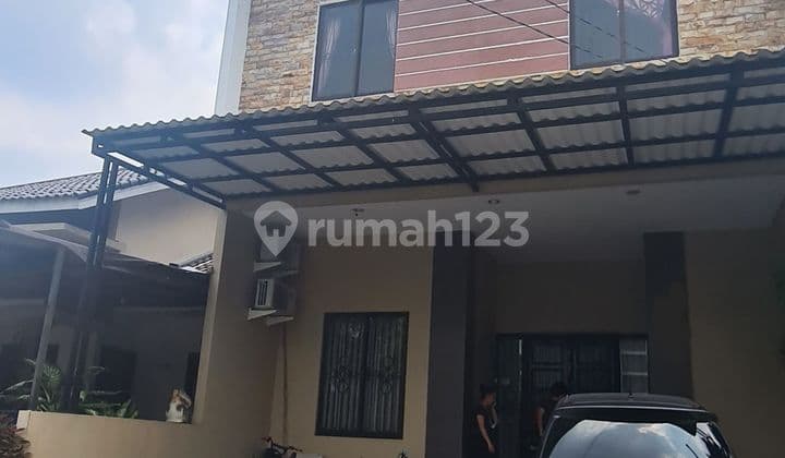 Rumah 2 lantai sudah renovasi di Alam Sutera Rumah 2 Lantai Sudah Renovasi SHM