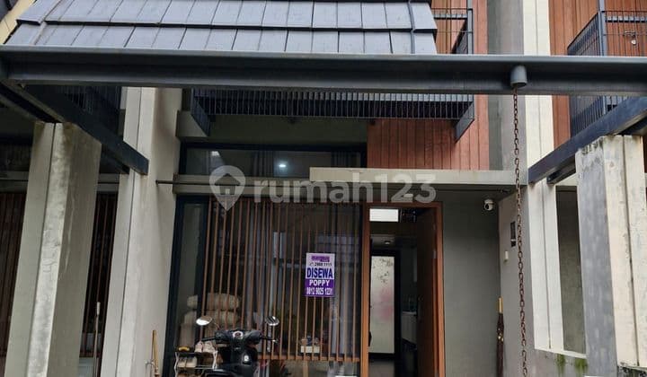 Rumah Di Fleekhauz R 2 Lantai Lainnya Bagus Fullfurnish