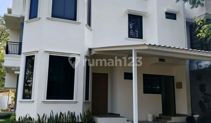 Eminent BSD Independent Building House