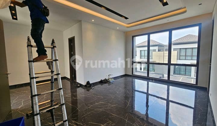 Disewakan Rumah Zora Bsd City 3 Lantai Semifurnish