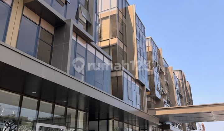 Ruko Di Maggiore Business Loft Gading Serpong, Tangerang, Banten
, Tangerang 824 M