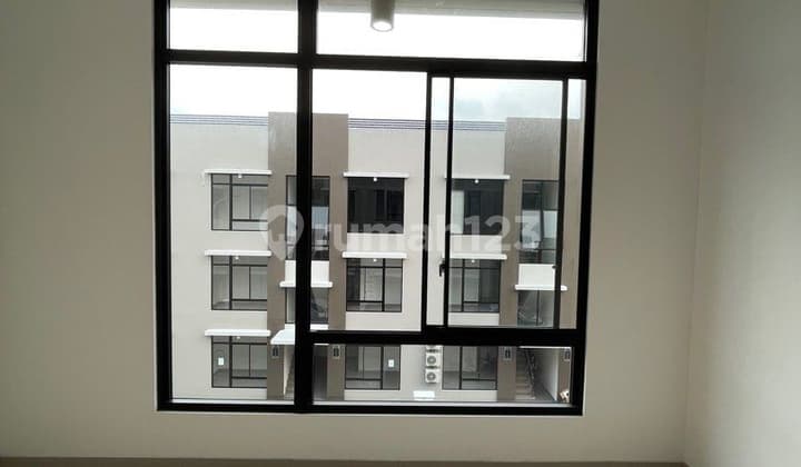 Dijual Lantai 3 Nyaman Bangett Nego Yaaa