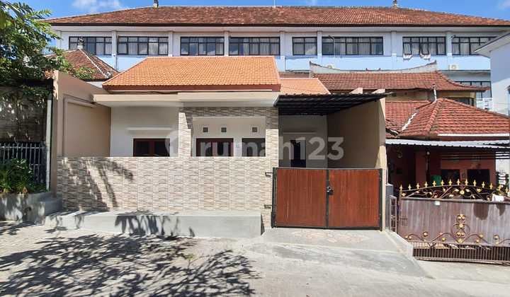Rumah murah bagus unfurnished SHM Ubung