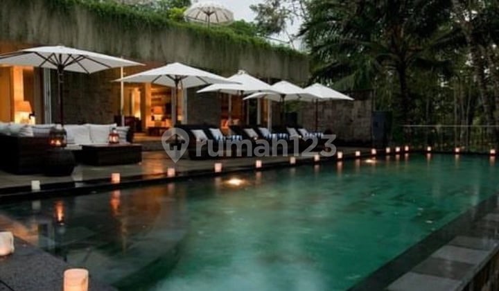 VILLA JEMBRANA BALI