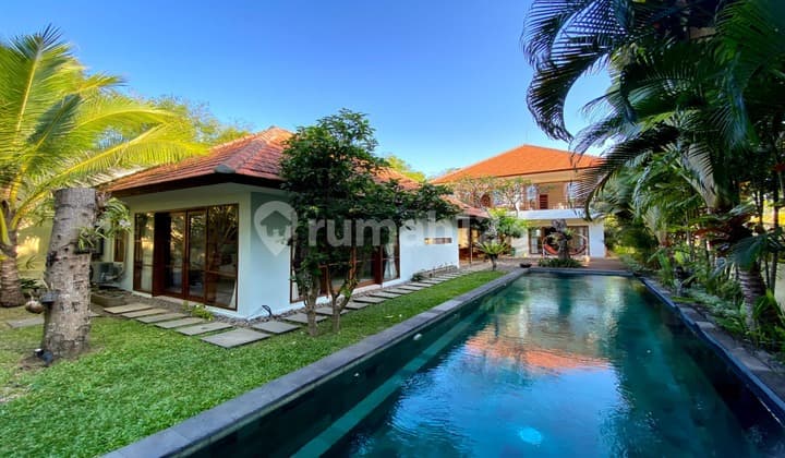 Vila Rumah Furnished Bagus SHM - Sertifikat Hak Milik di Pecatu