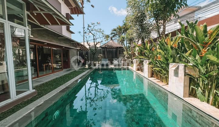 Rumah Villa Furnished Bagus SHM - Sertifikat Hak Milik di Seminyak