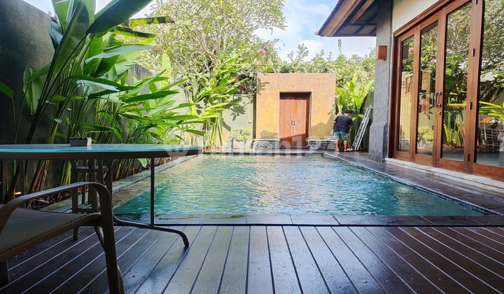 Rumah Semi Villa Sewa Tahunan Furnished Bagus SHM - Sertifikat Hak Milik di Seminyak