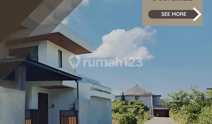 Rumah Semi Villa Furnished Bagus SHM - Sertifikat Hak Milik di Kerobokan