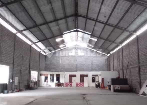 Warehouse for Rent on Gatot Subroto 1200.0 m² Unfurnished Freehold Title
