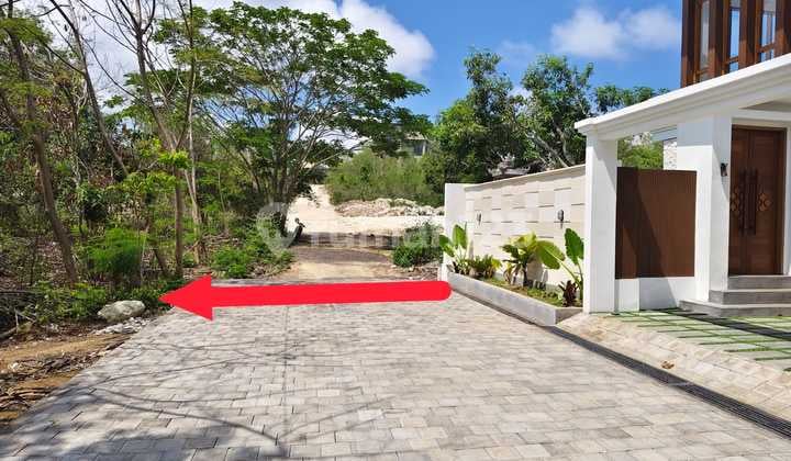 Cheap Land 9 Are in Nusa Dua SHM 900 m²