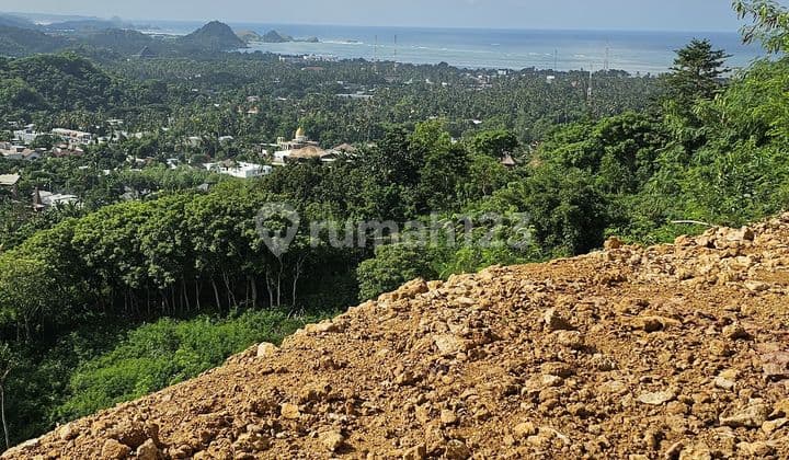 Cheap Land in Selong Belanak 2400 SHM m²