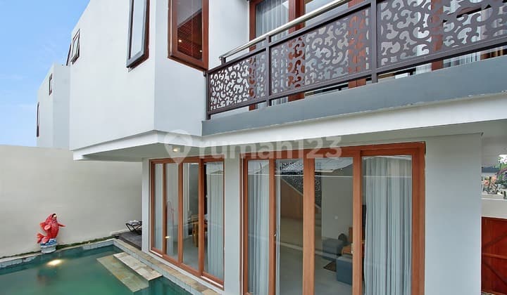 Monthly Rental Villa 2 Bedrooms in Kerobokan Kelod Villa