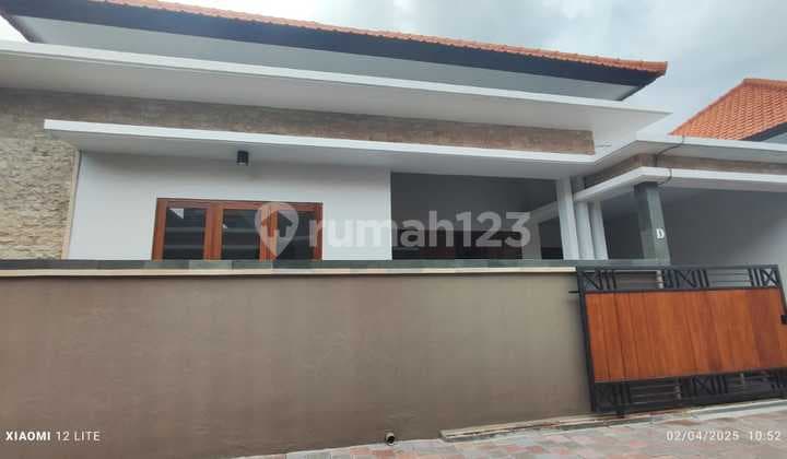 Rumah sewa kontrakan Denpasar unfurnished SHM Renon Denpasar