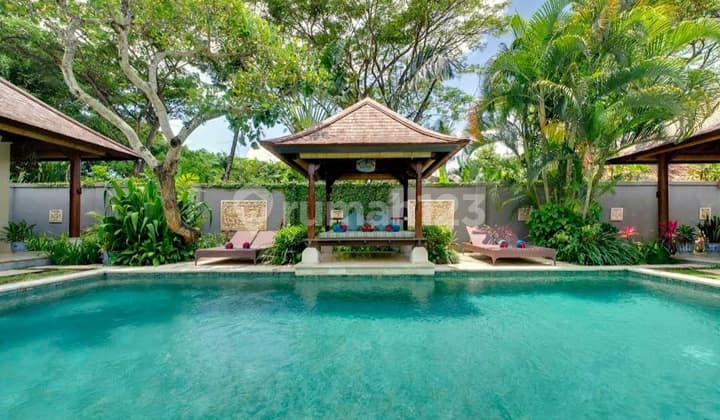 Villa Mewah Canggu Batu Bolong Cocok untuk Bisnis Anda