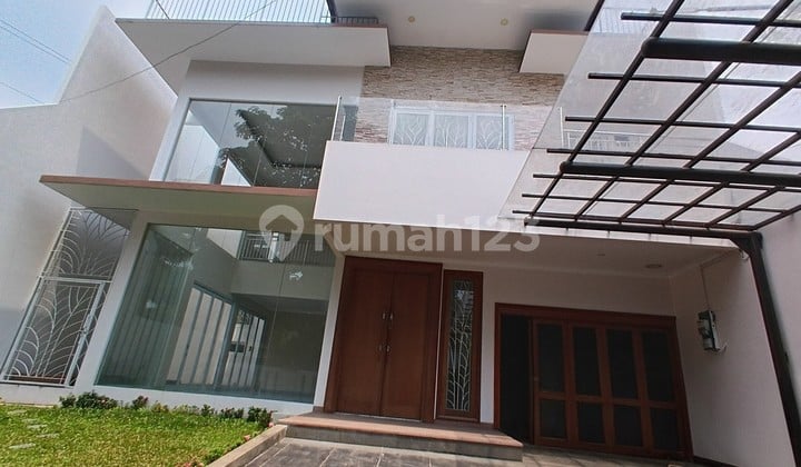 Disewakan Rumah Baru Kebayoran Baru Jakarta Selatan