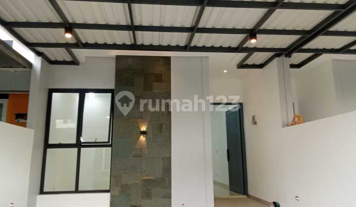 Dijual Rumah Brand New Mewah Metland Puri Clemantis - 5 Kamar Tidur, Lokasi Strategis