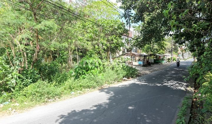 Tanah di Jalan Utama Bidadari Seminyak