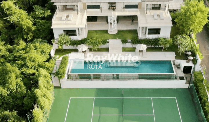 Villa Mewah Dengan Pemandangan Laut di Jimbaran