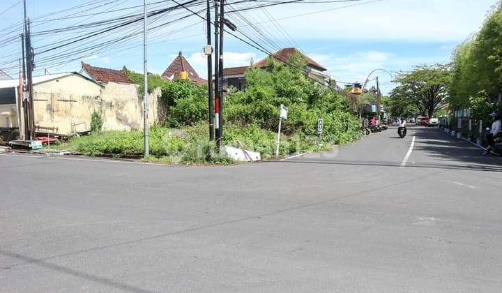 LANGKA!! Tanah HOOK 3,5 Are di Merdeka, Dekat Sunset Road Kuta