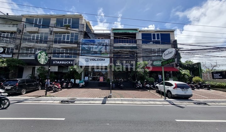 Near Intercon!! Well-Maintained 3-Storey Shop House Near Jimbaran Beach