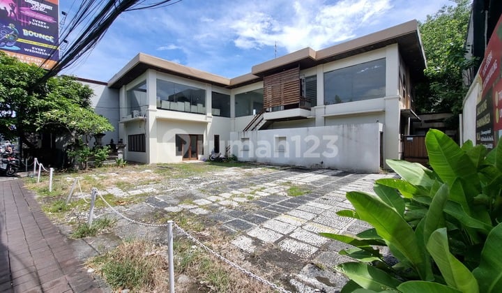 RARE PREMIUM!! 9.5 Are Land MAIN ROAD Petitenget, Seminyak