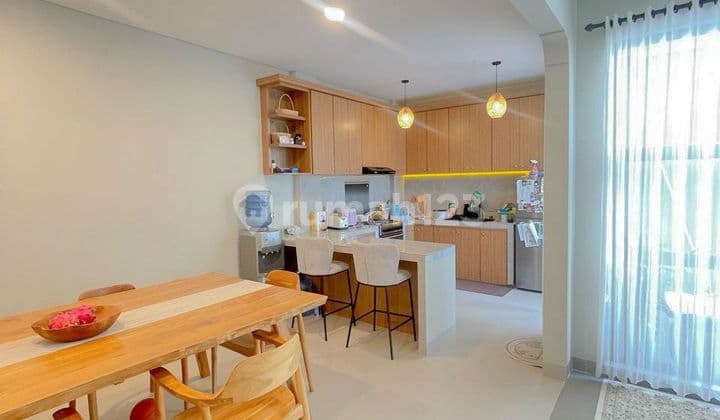 Lokasi Cantik! Rumah Modern Komplek Mewah Damara Village Jimbaran
