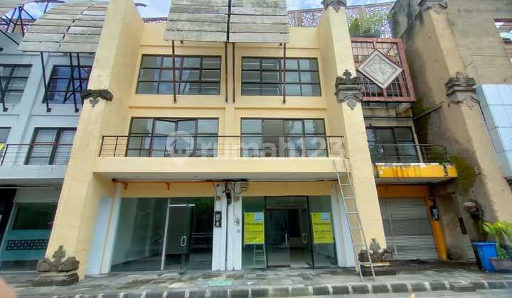 Dijual Ruko 3 Lantai di Dewi Sri, Kuta