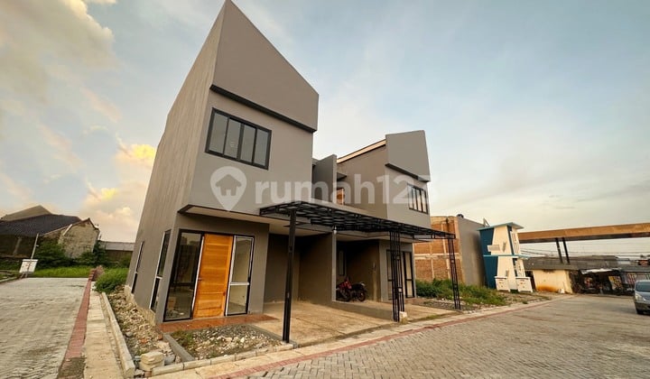 Strategis Tidak Banjir 10 Menit Toll Lrt Jatibening Full Bata Merah