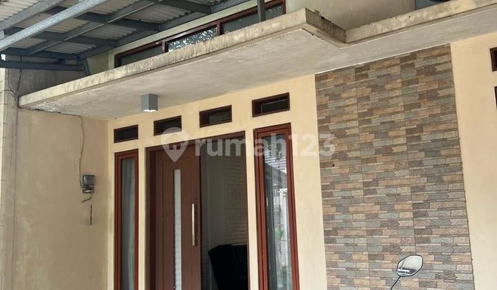 Rumah Minimalis Yang Sejuk di Villa Prasadha, Ciputat