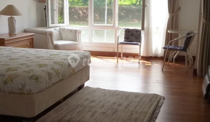 Rumah Minimalis Modern 2 Lantai di Graha Taman Bintaro Sektor 9