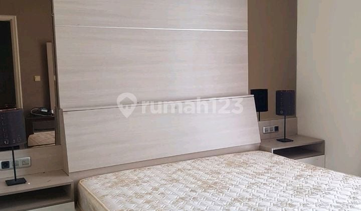 Rumah 2 Lantai Furnished 3Kt di West Europe Green Lake City