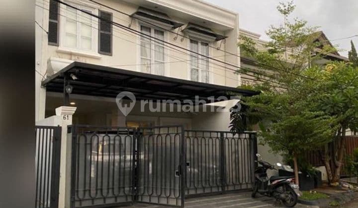 Dijual Rumah Cantik, 2 Lantai Di Pondok Indah