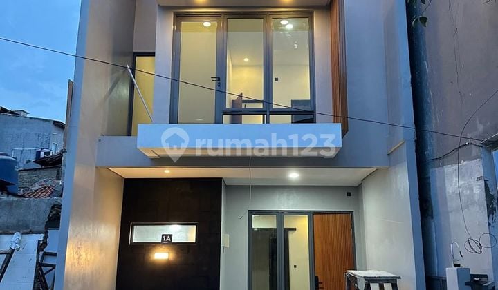 Rumah Canti Minimalis 2 Lantai Di Pasar Minggu