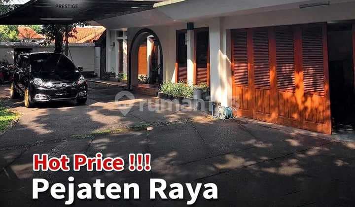 For Sale Beautiful House Special Price, Pool, 2 Floors In Pejaten