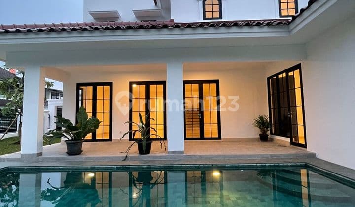 Dijual Rumah 2 Lantai, Pool, Lebak Bulus, Jakarta Selatan