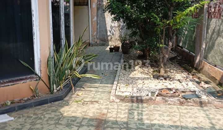 Dijual rumah di lingkungan asri LT 341 m2