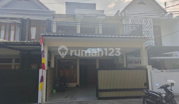 Rumah 2 Lantai Pondok Indah Lokasi Stategis