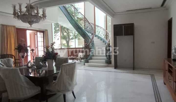 Di Sewakan Rumah bisa Office di Menteng Lt1026/Lb10206shm//11.25