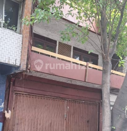 Ruko Dua Lantai Siap Pakai di Banjarsari Surakarta A5078