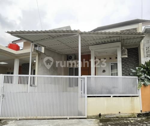 Rumah Bagus Siap Huni di Banyumanik A5350