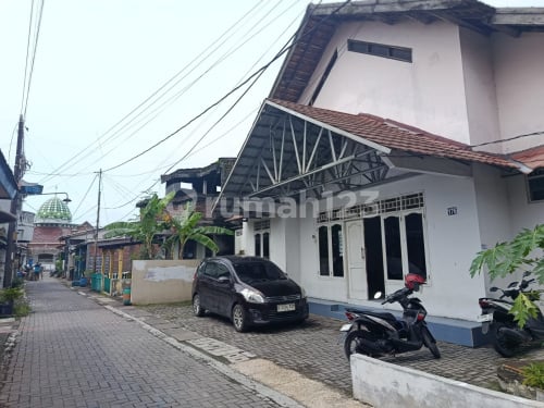 Rumah Bagus Siap Huni Strategis di Semarang Utara A5196
