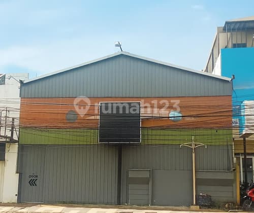 Ruko Tengah Kota Siap Pakai Strategis Di Semarang Tengah A4993