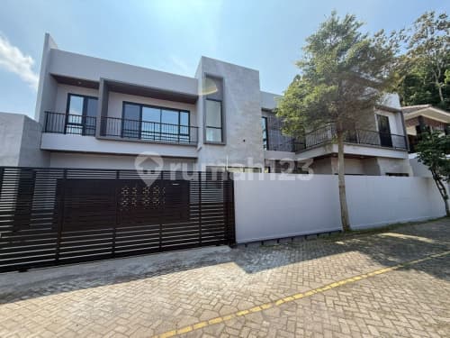 Rumah Mewah Bagus Siap Huni Di Tingkir Salatiga A4418