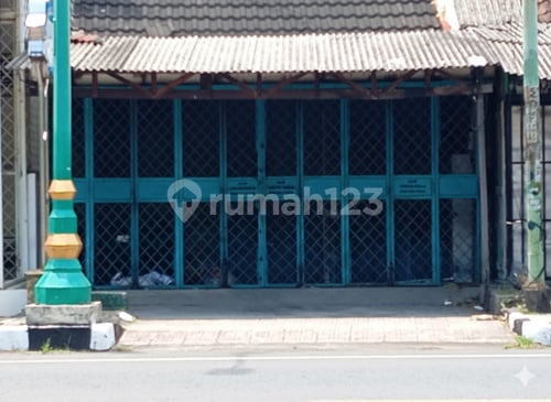 Ruko Siap Pakai Tepi Jalan Raya Di Pengkol Jepara A4769